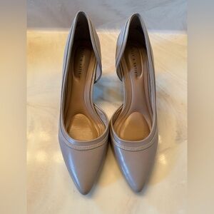 Kelly & Katie Women's Taupe KK-Shenna Heels